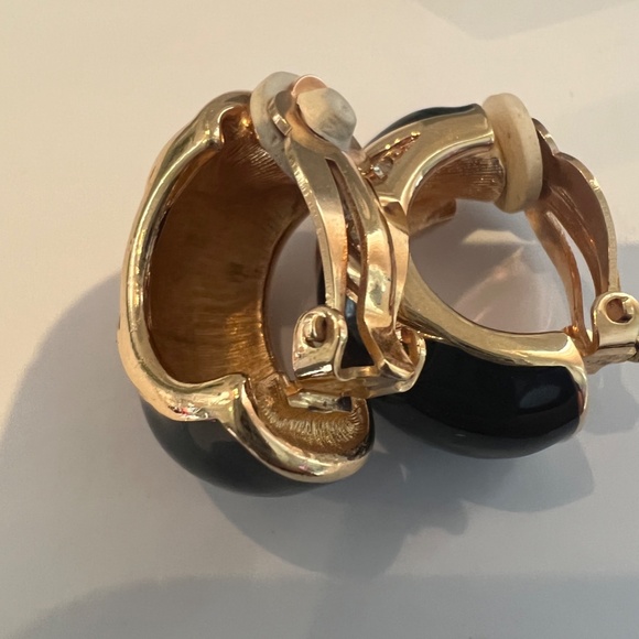 Vintage Swarovski Crystal Earrings Black Enamel and Gold-Tone Swan Marked - Picture 7 of 12